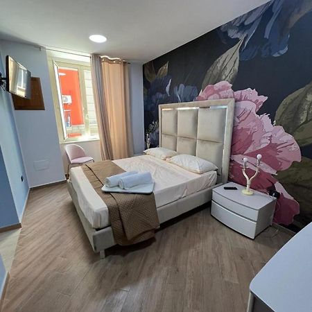 In Piazzetta Bed & Breakfast Napoli Exterior foto